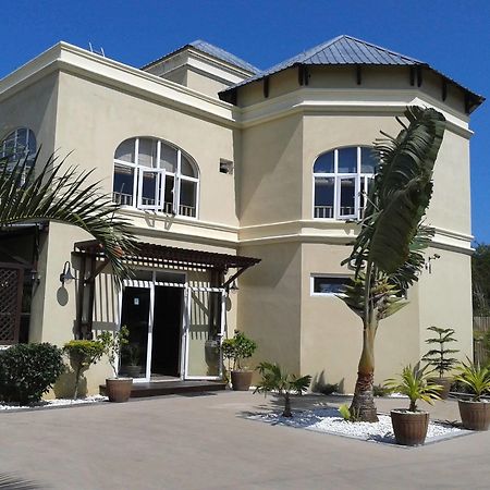 Villa Narmada Grand Baie Exterior photo