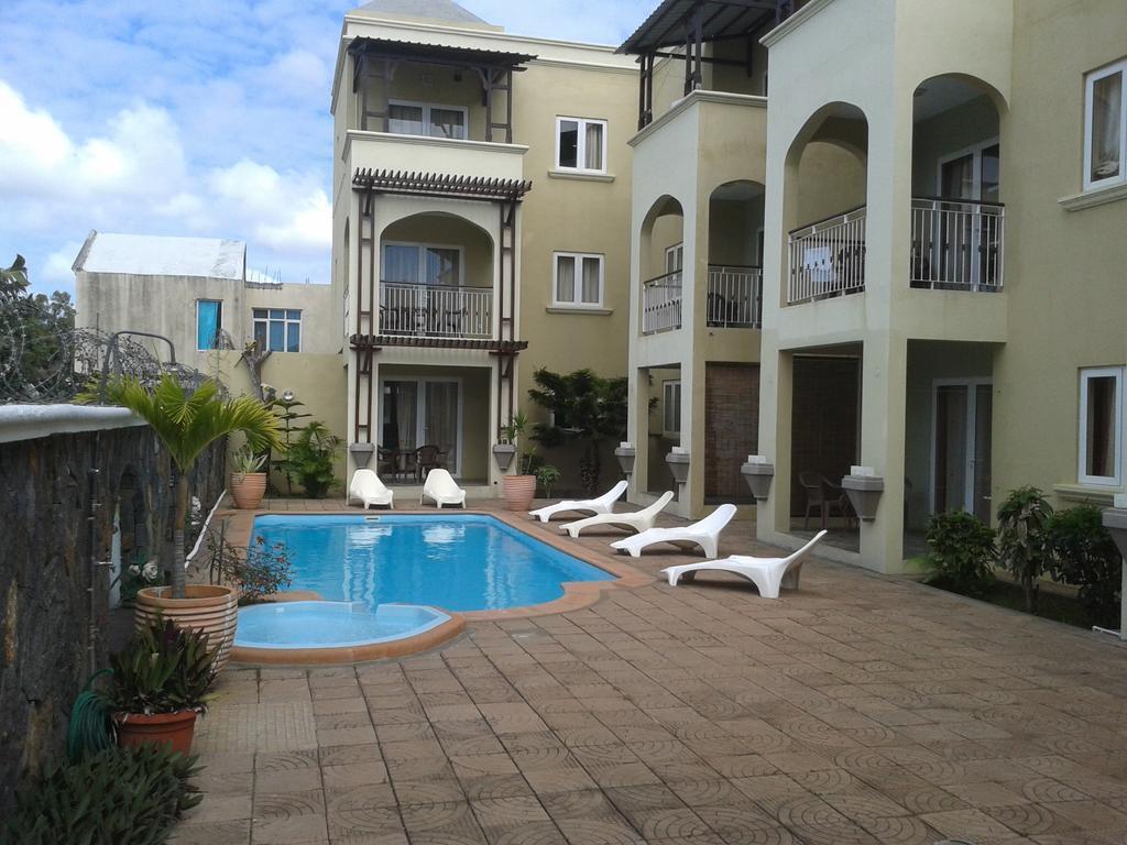 Villa Narmada Grand Baie Exterior photo
