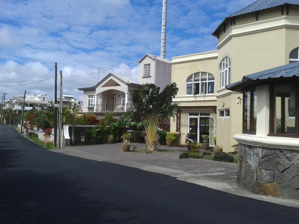 Villa Narmada Grand Baie Exterior photo
