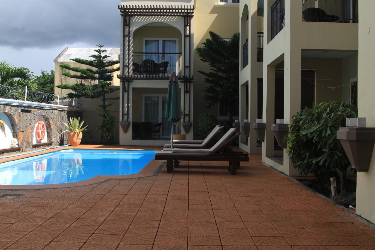 Villa Narmada Grand Baie Exterior photo